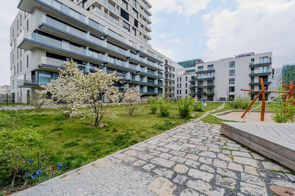 Prenájom bytu 69 m², Tetauerova, Praha, Praha Prenájom bytu 69 m², Tetauerova, Praha, Praha