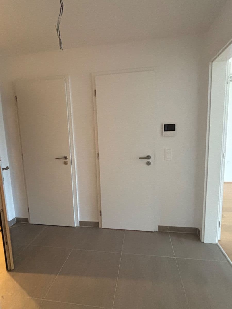 Prenájom bytu 3-izbový 100 m², Za Pískovnou, Praha, Praha Prenájom bytu 3-izbový 100 m², Za Pískovnou, Praha, Praha