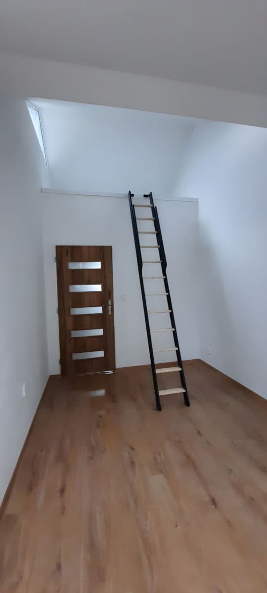 Prenájom bytu 2-izbový 58 m², Chelčického, Úpice, Královéhradecký kraj Prenájom bytu 2-izbový 58 m², Chelčického, Úpice, Královéhradecký kraj