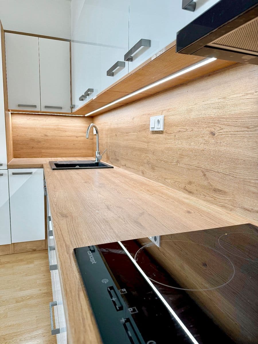Predaj bytu 2-izbový 44 m², Sokolovská, Čelákovice, Středočeský kraj Predaj bytu 2-izbový 44 m², Sokolovská, Čelákovice, Středočeský kraj