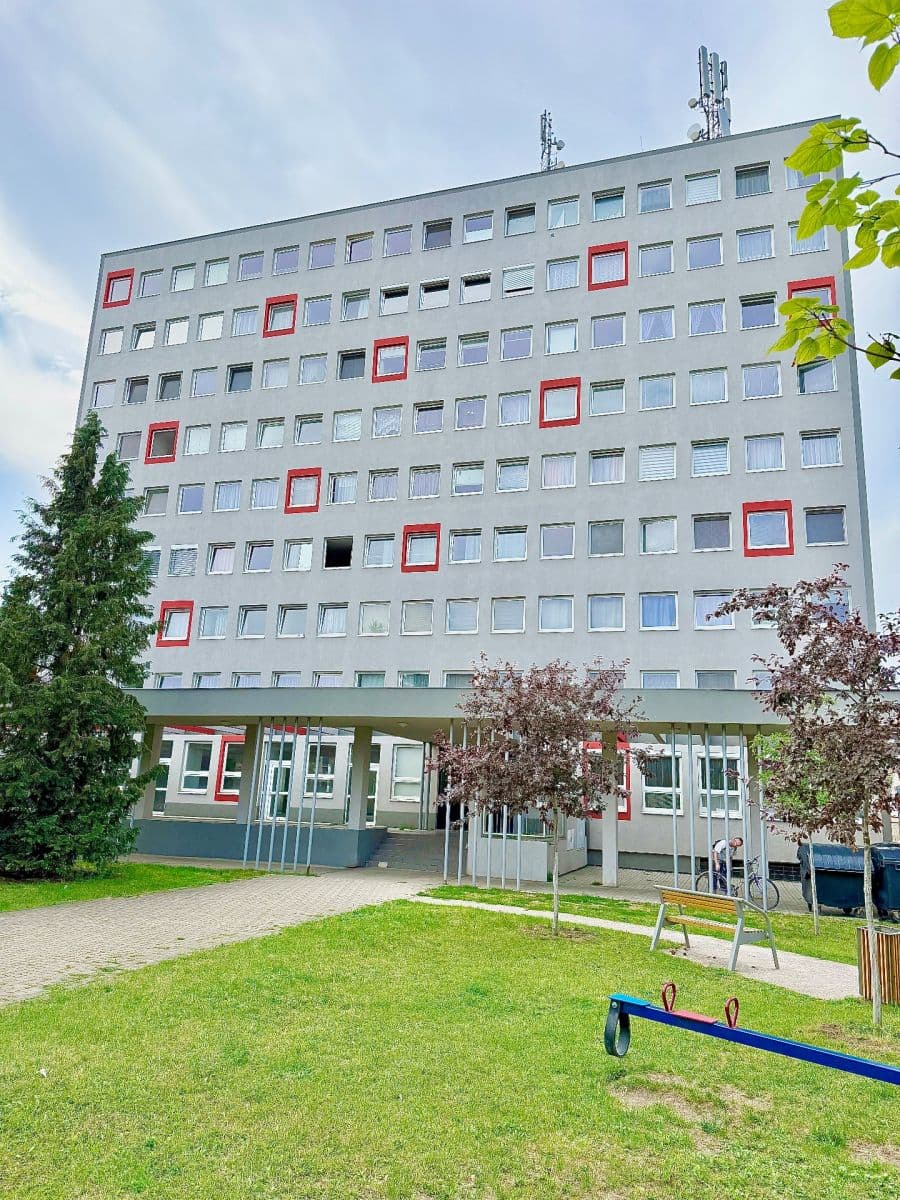 Predaj bytu 2-izbový 44 m², Sokolovská, Čelákovice, Středočeský kraj Predaj bytu 2-izbový 44 m², Sokolovská, Čelákovice, Středočeský kraj