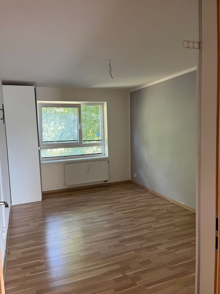 Prenájom bytu 2-izbový 45 m², Spojovací, Milovice, Středočeský kraj Prenájom bytu 2-izbový 45 m², Spojovací, Milovice, Středočeský kraj