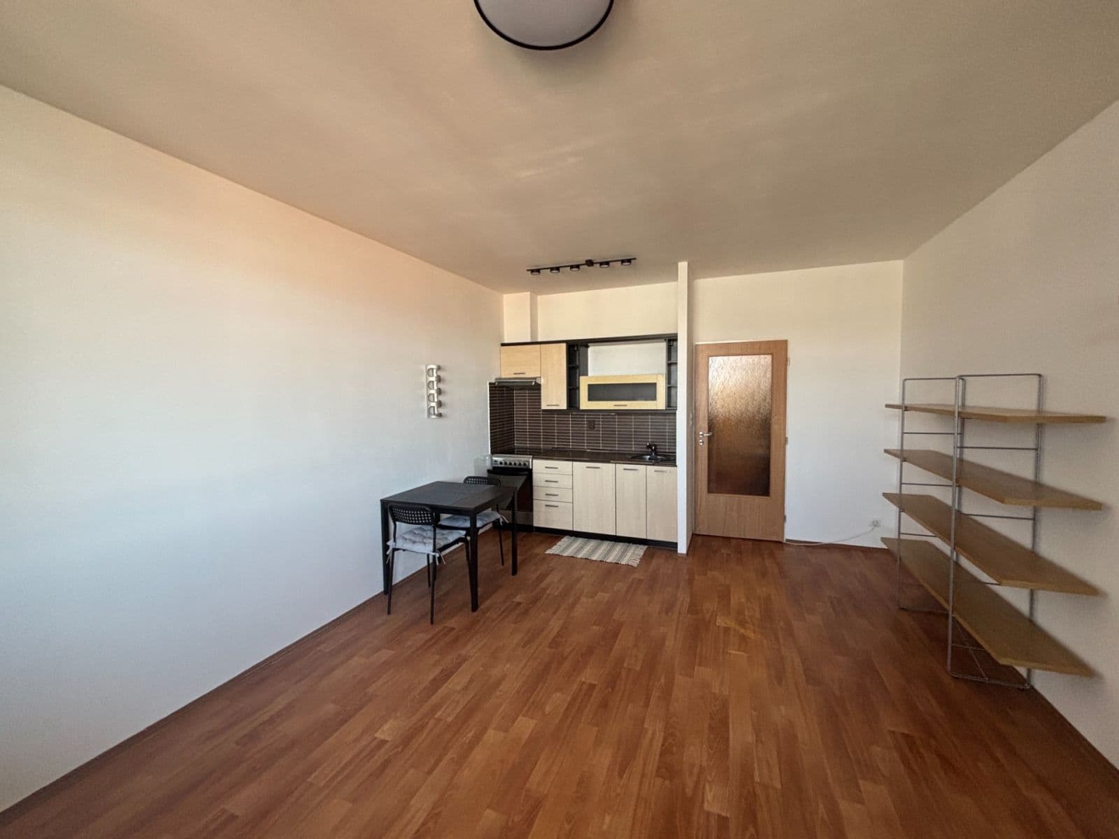 Prenájom bytu 1-izbový 37 m², Podkovářská, Praha, Praha Prenájom bytu 1-izbový 37 m², Podkovářská, Praha, Praha