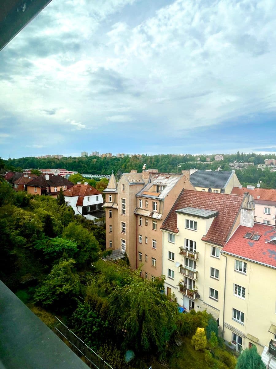 Predaj bytu 4-izbový 96 m², Zbrojnická, Karlovy Vary, Karlovarský kraj Predaj bytu 4-izbový 96 m², Zbrojnická, Karlovy Vary, Karlovarský kraj