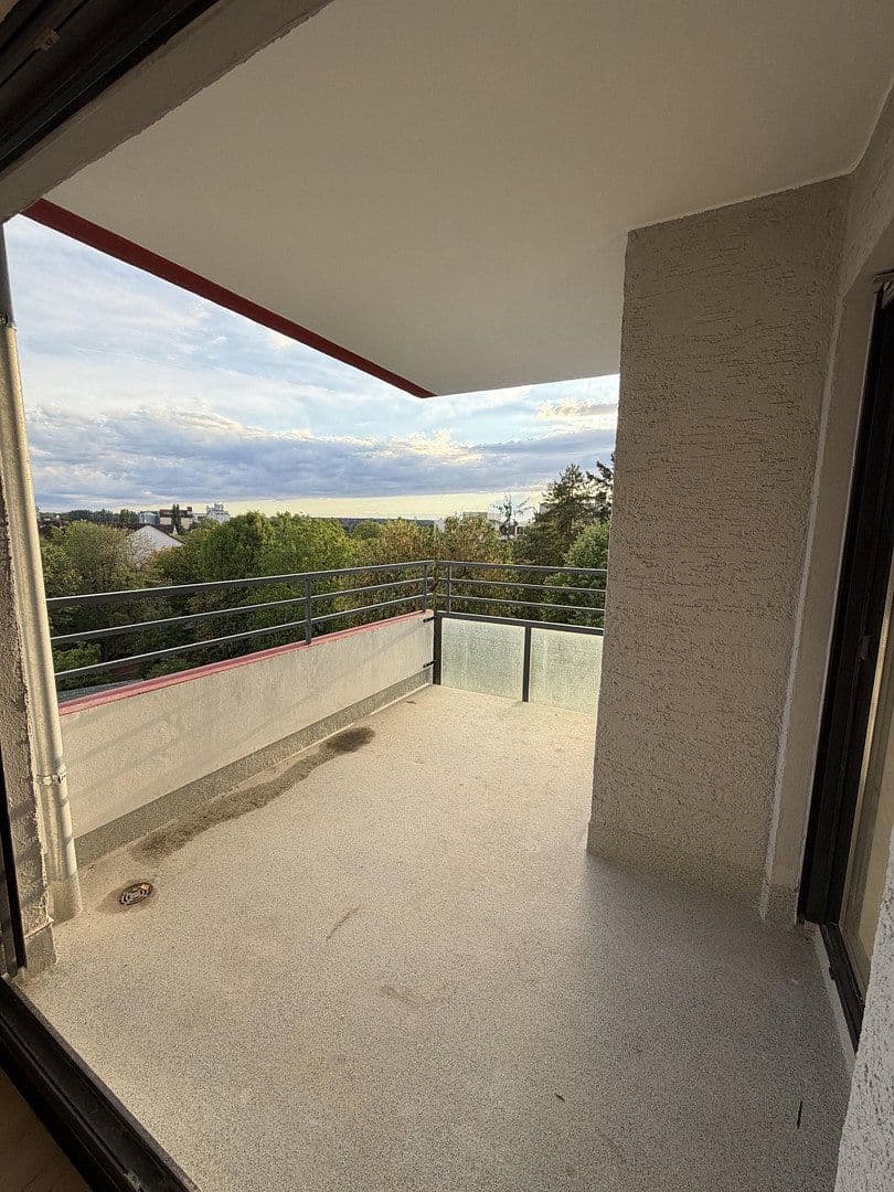 Prenájom bytu 3-izbový 77 m², Akademiestraße 27, Hanau, Hesensko Prenájom bytu 3-izbový 77 m², Akademiestraße 27, Hanau, Hesensko