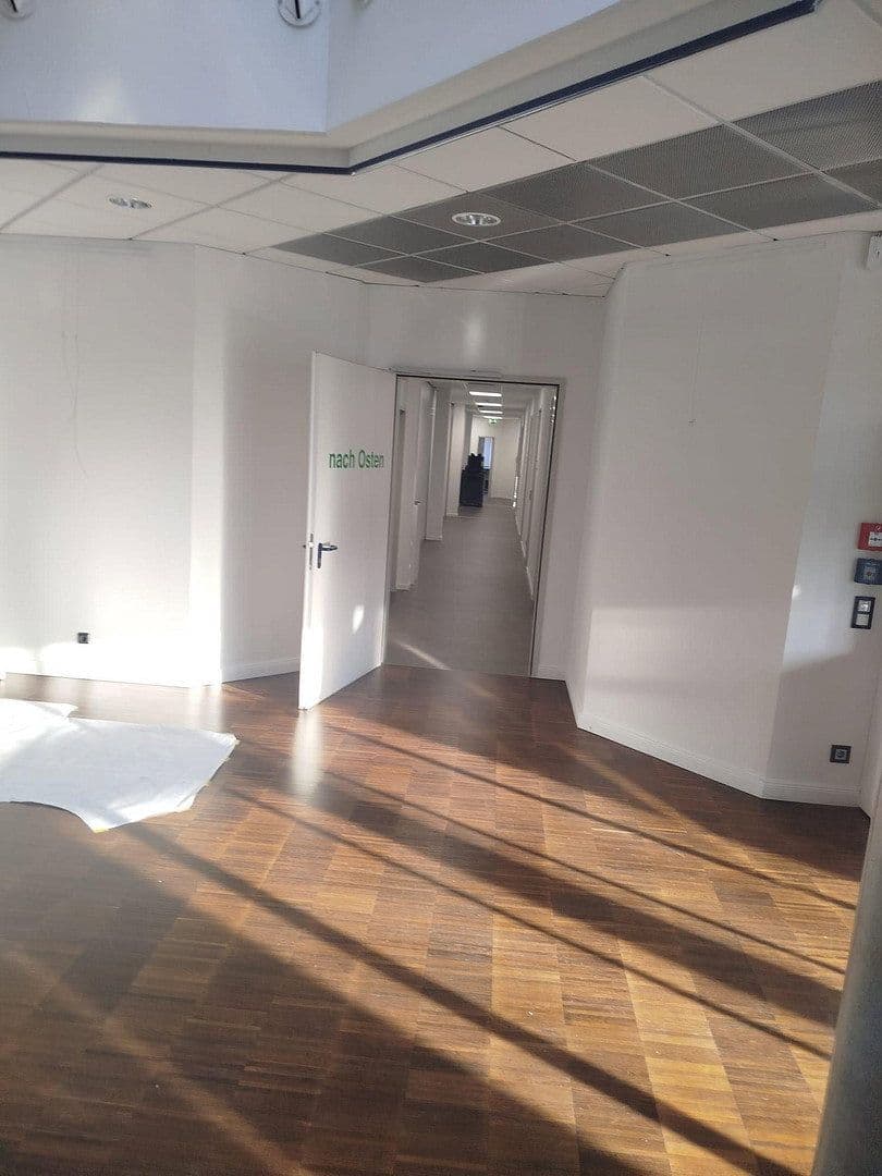 Prenájom kancelárie 400 m², Am Lichtbogen 53, Essen, Severné Porýnie - Westfálsko Prenájom kancelárie 400 m², Am Lichtbogen 53, Essen, Severné Porýnie - Westfálsko