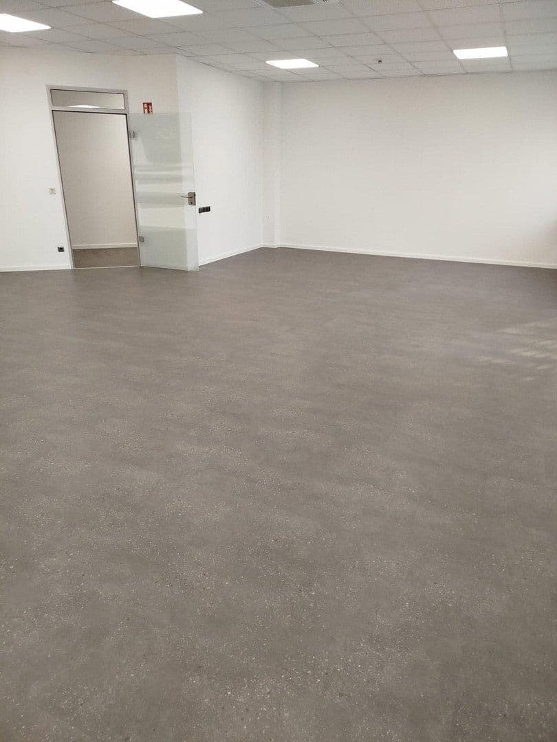 Prenájom kancelárie 400 m², Am Lichtbogen 53, Essen, Severné Porýnie - Westfálsko Prenájom kancelárie 400 m², Am Lichtbogen 53, Essen, Severné Porýnie - Westfálsko