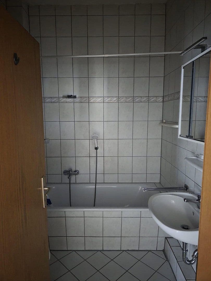Prenájom bytu 2-izbový 58 m², Merseburgerstr. 197, Halle, Sasko-Anhaltsko Prenájom bytu 2-izbový 58 m², Merseburgerstr. 197, Halle, Sasko-Anhaltsko