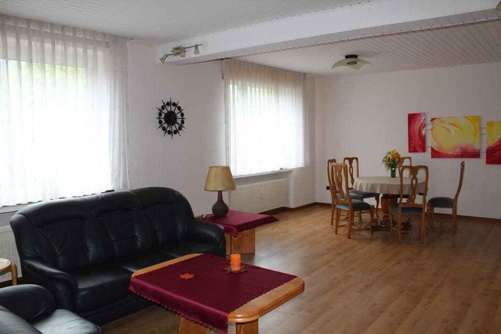 Prenájom bytu 2-izbový 54 m², Hohenzollernstraße 4, Koblenz, Porýnie-Falcko Prenájom bytu 2-izbový 54 m², Hohenzollernstraße 4, Koblenz, Porýnie-Falcko