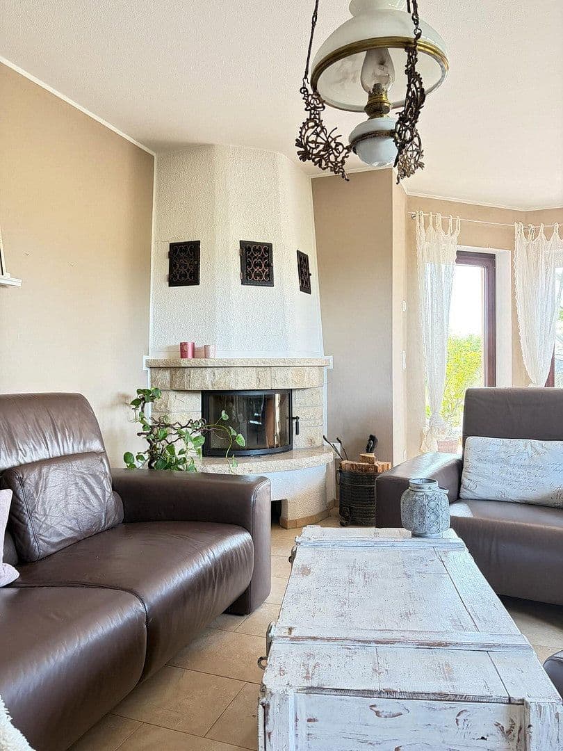 Predaj domu 265 m², pozemok 1.000 m², Žitava, Sasko Predaj domu 265 m², pozemok 1.000 m², Žitava, Sasko