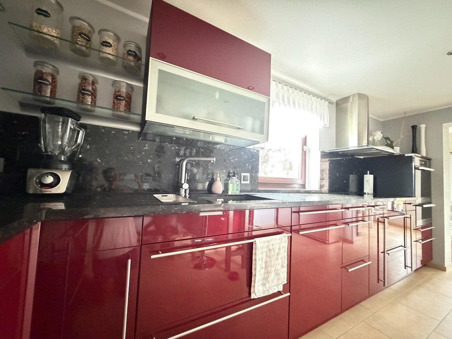 Predaj domu 265 m², pozemok 1.000 m², Žitava, Sasko Predaj domu 265 m², pozemok 1.000 m², Žitava, Sasko