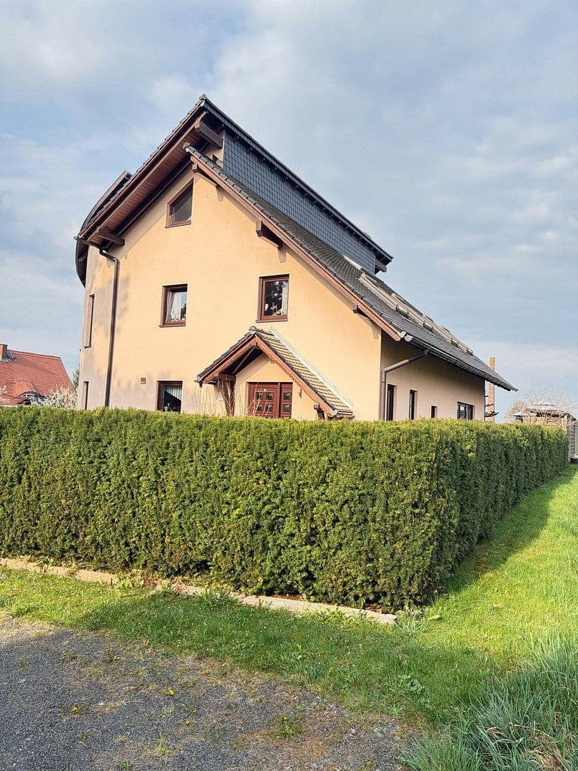 Predaj domu 265 m², pozemok 1.000 m², Žitava, Sasko Predaj domu 265 m², pozemok 1.000 m², Žitava, Sasko