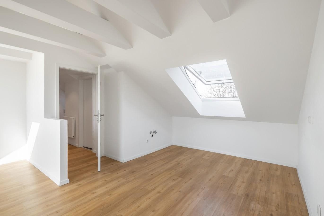 Predaj bytu 2-izbový 46 m², Germering, Bavorsko Predaj bytu 2-izbový 46 m², Germering, Bavorsko