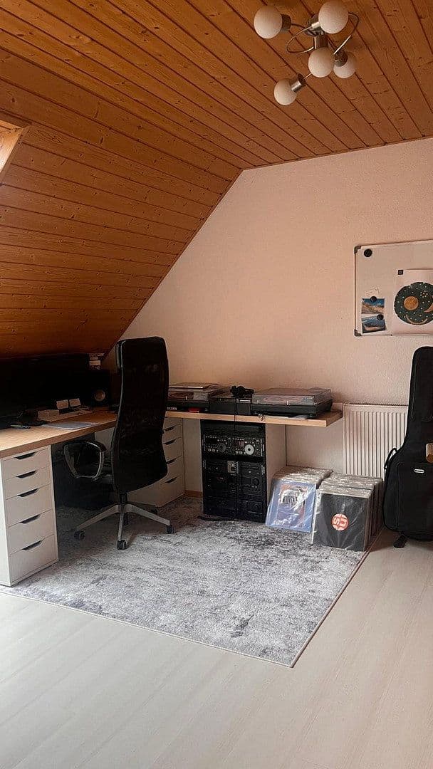 Predaj domu 103 m², pozemok 171 m², Etzelstraße 15, Roth, Bavorsko Predaj domu 103 m², pozemok 171 m², Etzelstraße 15, Roth, Bavorsko