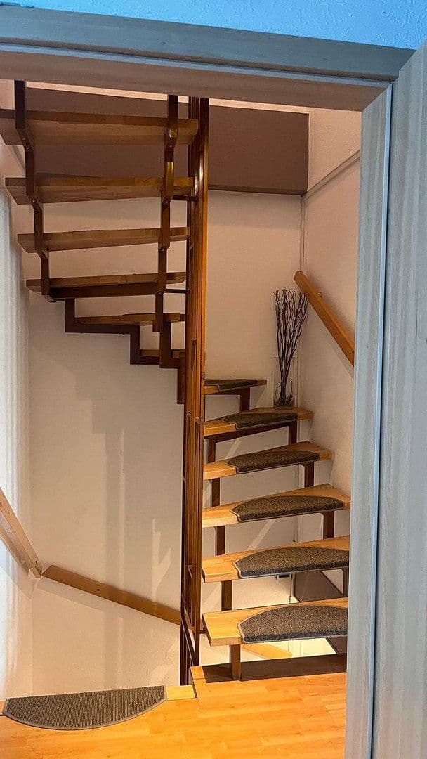 Predaj domu 103 m², pozemok 171 m², Etzelstraße 15, Roth, Bavorsko Predaj domu 103 m², pozemok 171 m², Etzelstraße 15, Roth, Bavorsko