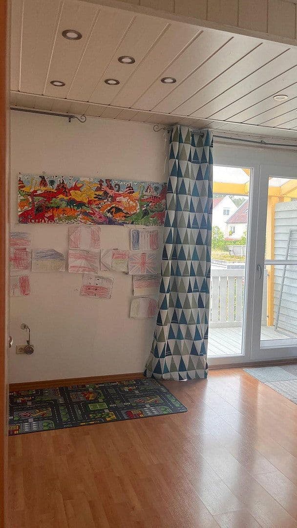 Predaj domu 103 m², pozemok 171 m², Etzelstraße 15, Roth, Bavorsko Predaj domu 103 m², pozemok 171 m², Etzelstraße 15, Roth, Bavorsko
