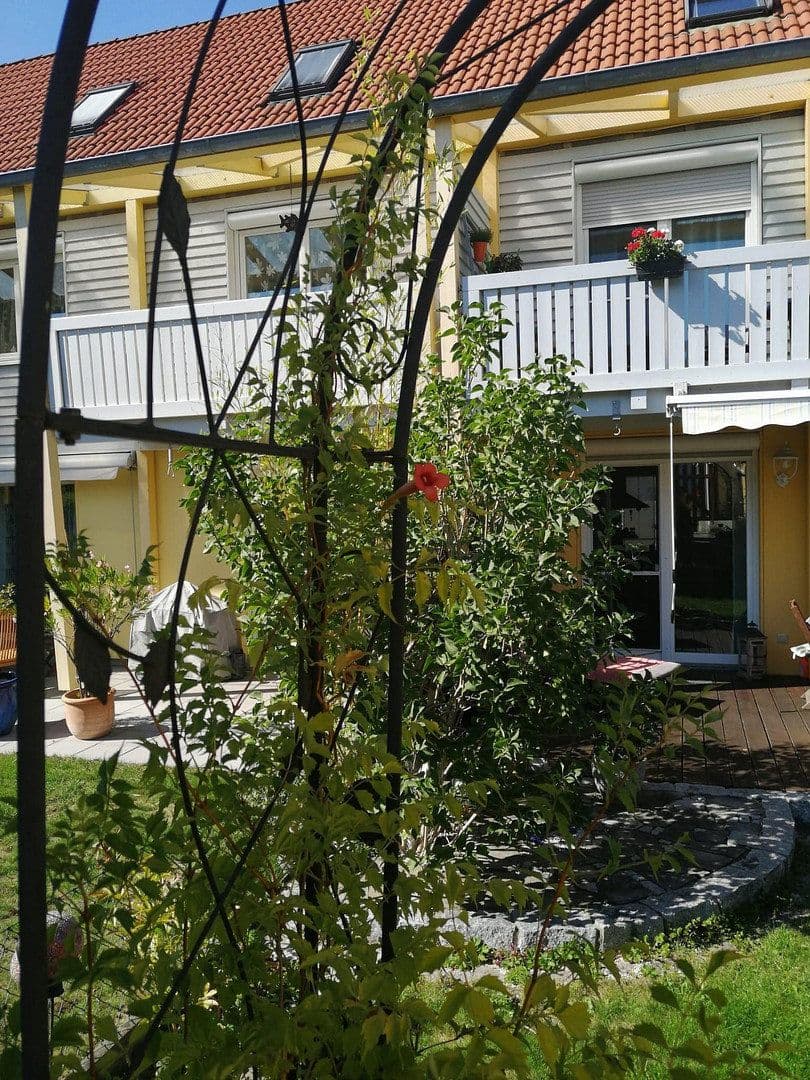 Predaj domu 103 m², pozemok 171 m², Etzelstraße 15, Roth, Bavorsko Predaj domu 103 m², pozemok 171 m², Etzelstraße 15, Roth, Bavorsko