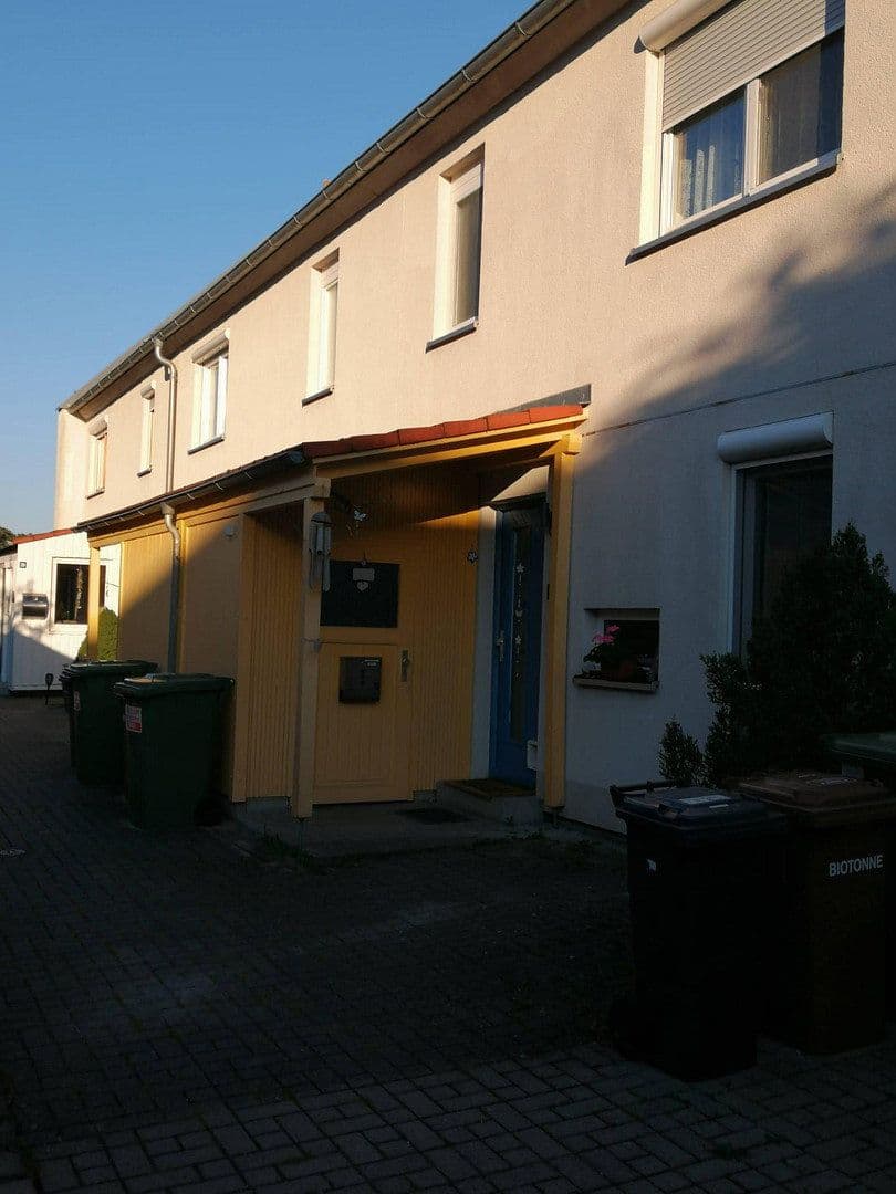 Predaj domu 103 m², pozemok 171 m², Etzelstraße 15, Roth, Bavorsko Predaj domu 103 m², pozemok 171 m², Etzelstraße 15, Roth, Bavorsko