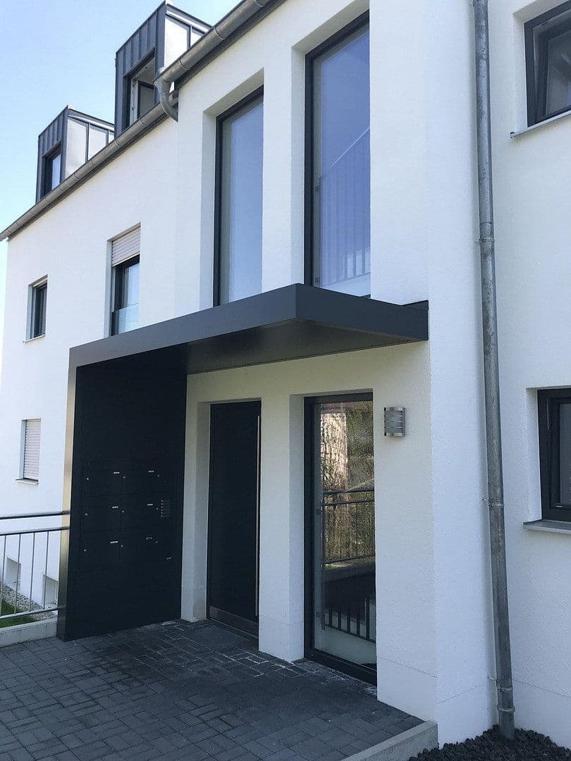Prenájom bytu 4-izbový 150 m², Hamppstraße 7a, Au in der Hallertau, Bavorsko Prenájom bytu 4-izbový 150 m², Hamppstraße 7a, Au in der Hallertau, Bavorsko