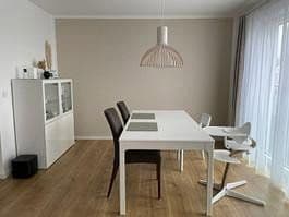 Prenájom bytu 4-izbový 150 m², Hamppstraße 7a, Au in der Hallertau, Bavorsko Prenájom bytu 4-izbový 150 m², Hamppstraße 7a, Au in der Hallertau, Bavorsko