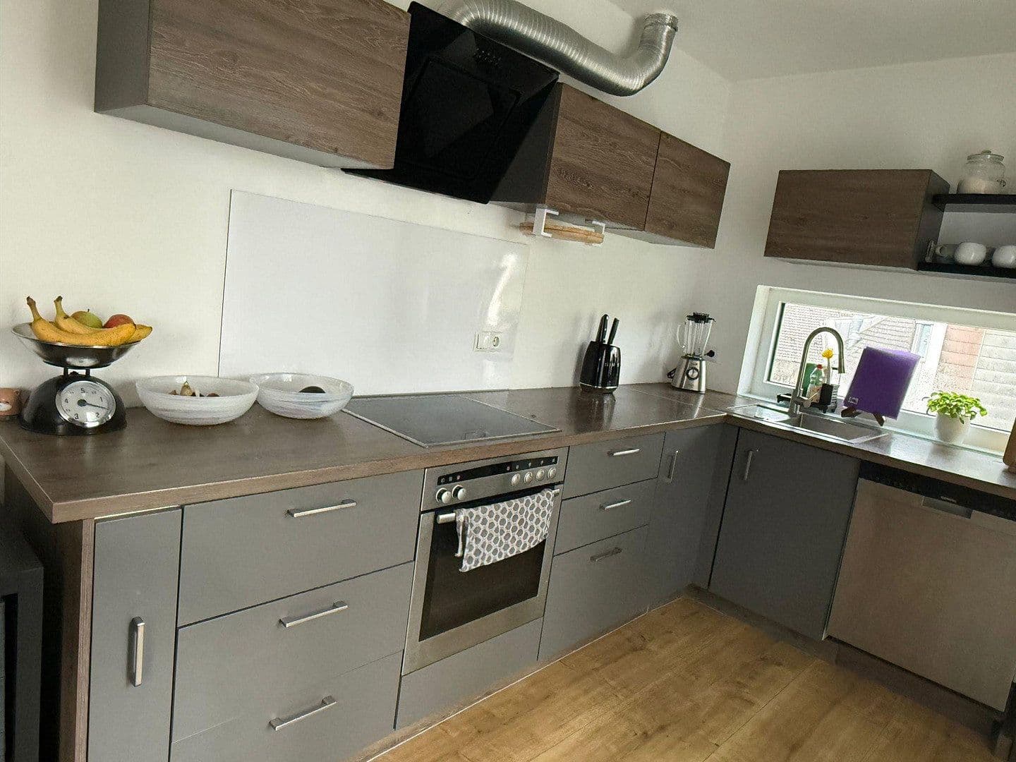 Prenájom bytu 4-izbový 150 m², Hamppstraße 7a, Au in der Hallertau, Bavorsko Prenájom bytu 4-izbový 150 m², Hamppstraße 7a, Au in der Hallertau, Bavorsko