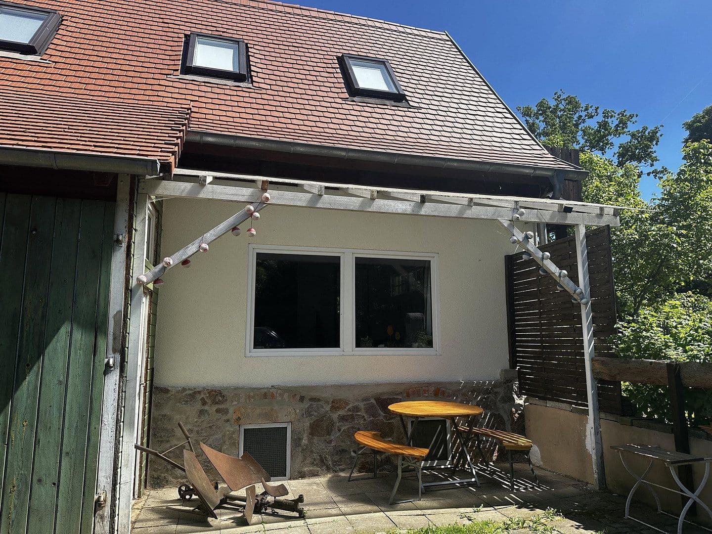 Predaj domu 168 m², pozemok 1.317 m², Meißner Str. 34, Klipphausen, Sasko Predaj domu 168 m², pozemok 1.317 m², Meißner Str. 34, Klipphausen, Sasko