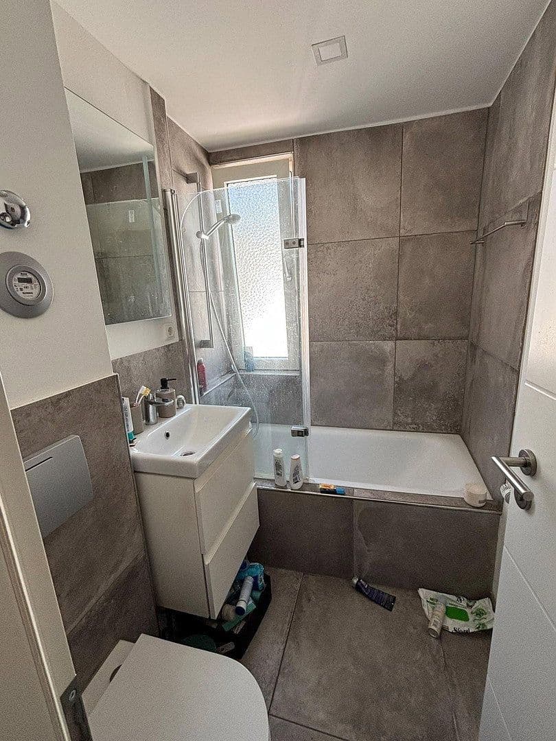 Prenájom bytu 2-izbový 45 m², Müllerstr. 1, Essen, Severné Porýnie - Westfálsko Prenájom bytu 2-izbový 45 m², Müllerstr. 1, Essen, Severné Porýnie - Westfálsko