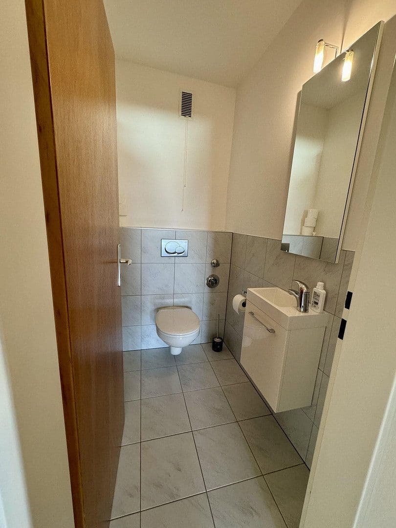 Predaj bytu 3-izbový 80 m², Holbeinstraße 113, Bad Kreuznach, Porýnie-Falcko Predaj bytu 3-izbový 80 m², Holbeinstraße 113, Bad Kreuznach, Porýnie-Falcko