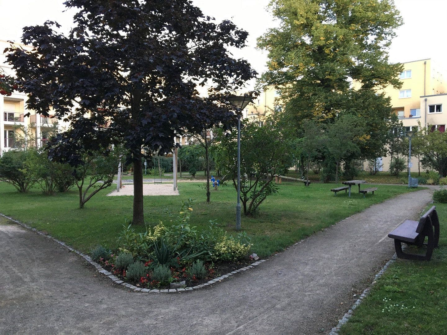 Predaj bytu 4-izbový 101 m², Charlotte-E.-Pauly-Straße 34, Berlin, Berlín Predaj bytu 4-izbový 101 m², Charlotte-E.-Pauly-Straße 34, Berlin, Berlín