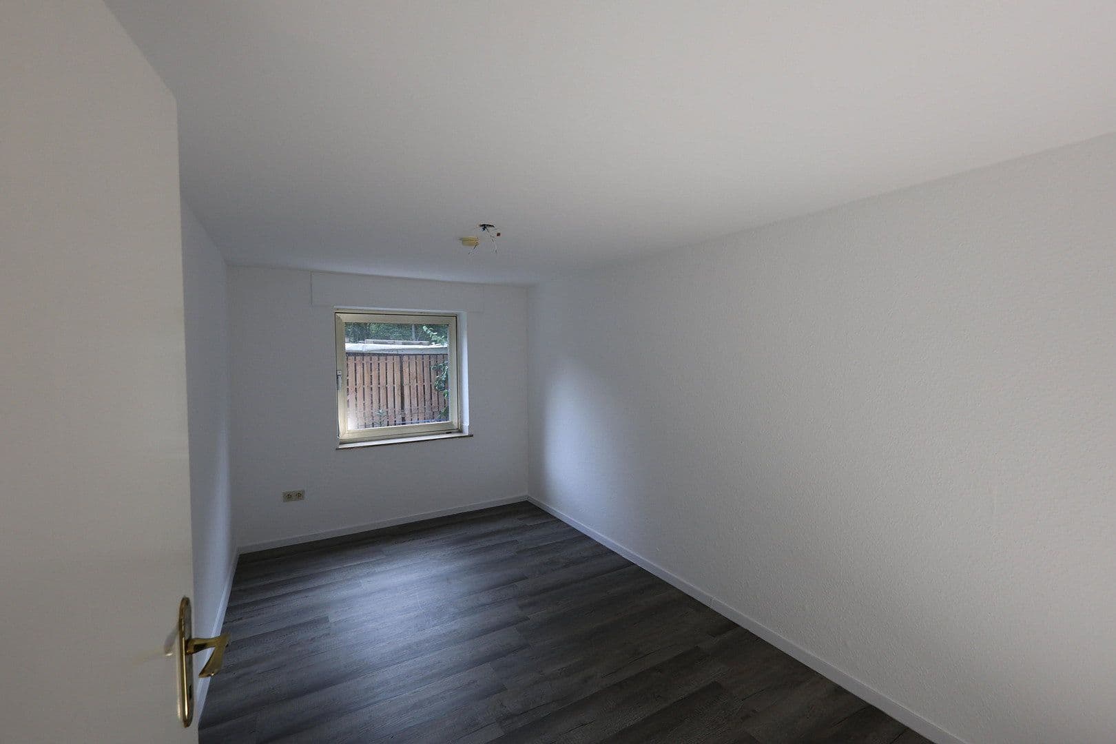 Prenájom bytu 4-izbový 136 m², Niederzier, Severné Porýnie - Westfálsko Prenájom bytu 4-izbový 136 m², Niederzier, Severné Porýnie - Westfálsko