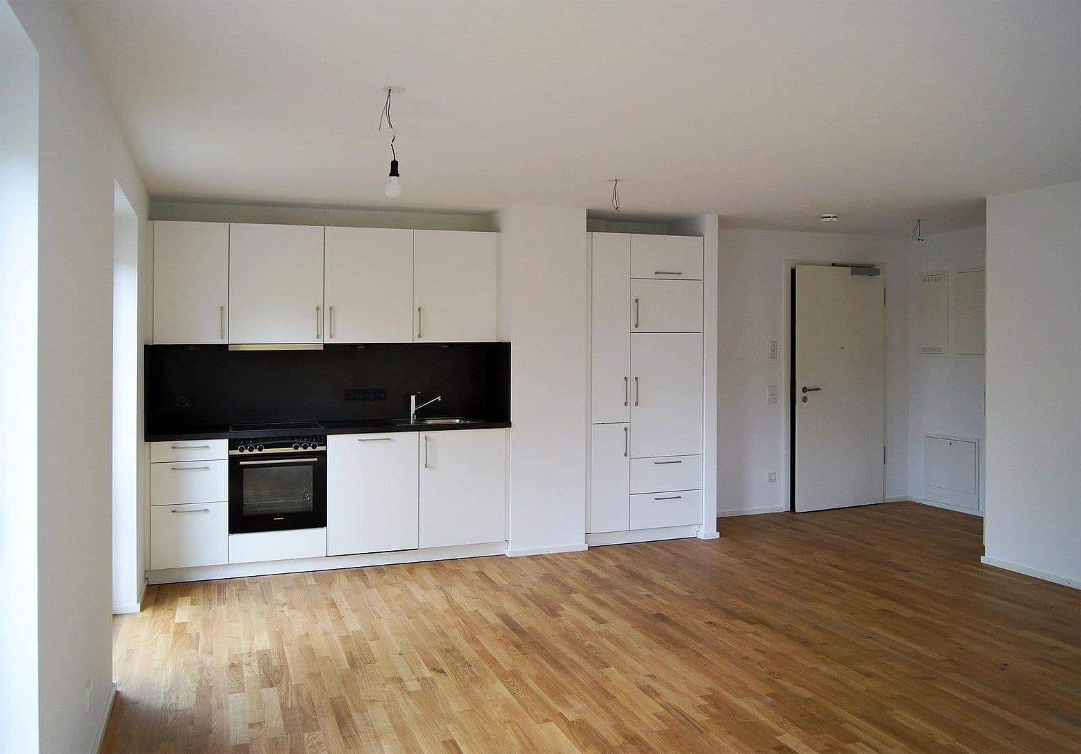 Prenájom bytu 2-izbový 58 m², Richard-Tauber-Straße 3, München, Bavorsko Prenájom bytu 2-izbový 58 m², Richard-Tauber-Straße 3, München, Bavorsko