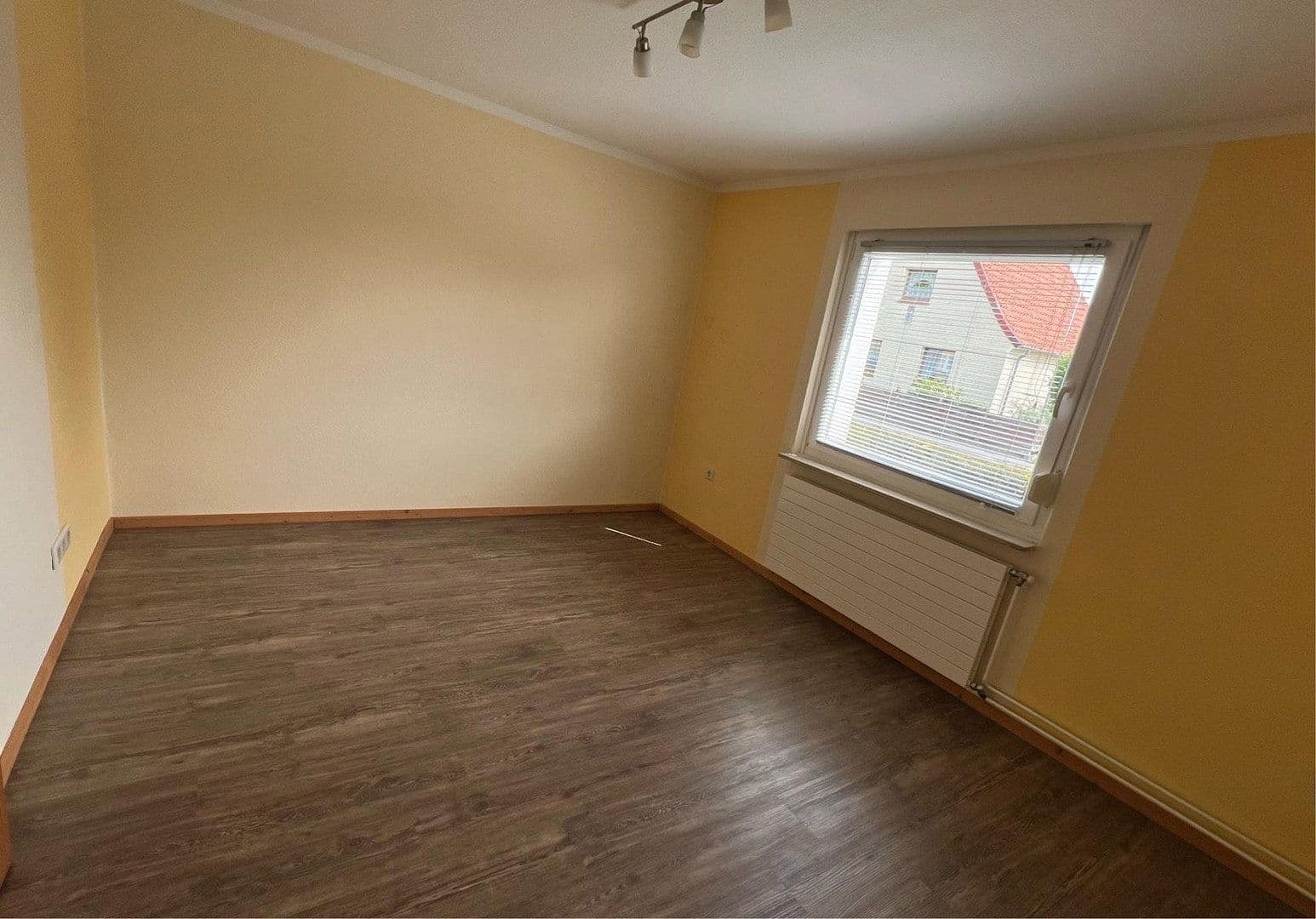 Predaj domu 114 m², pozemok 945 m², Westerweg 2, Gifhorn, Dolné Sasko Predaj domu 114 m², pozemok 945 m², Westerweg 2, Gifhorn, Dolné Sasko