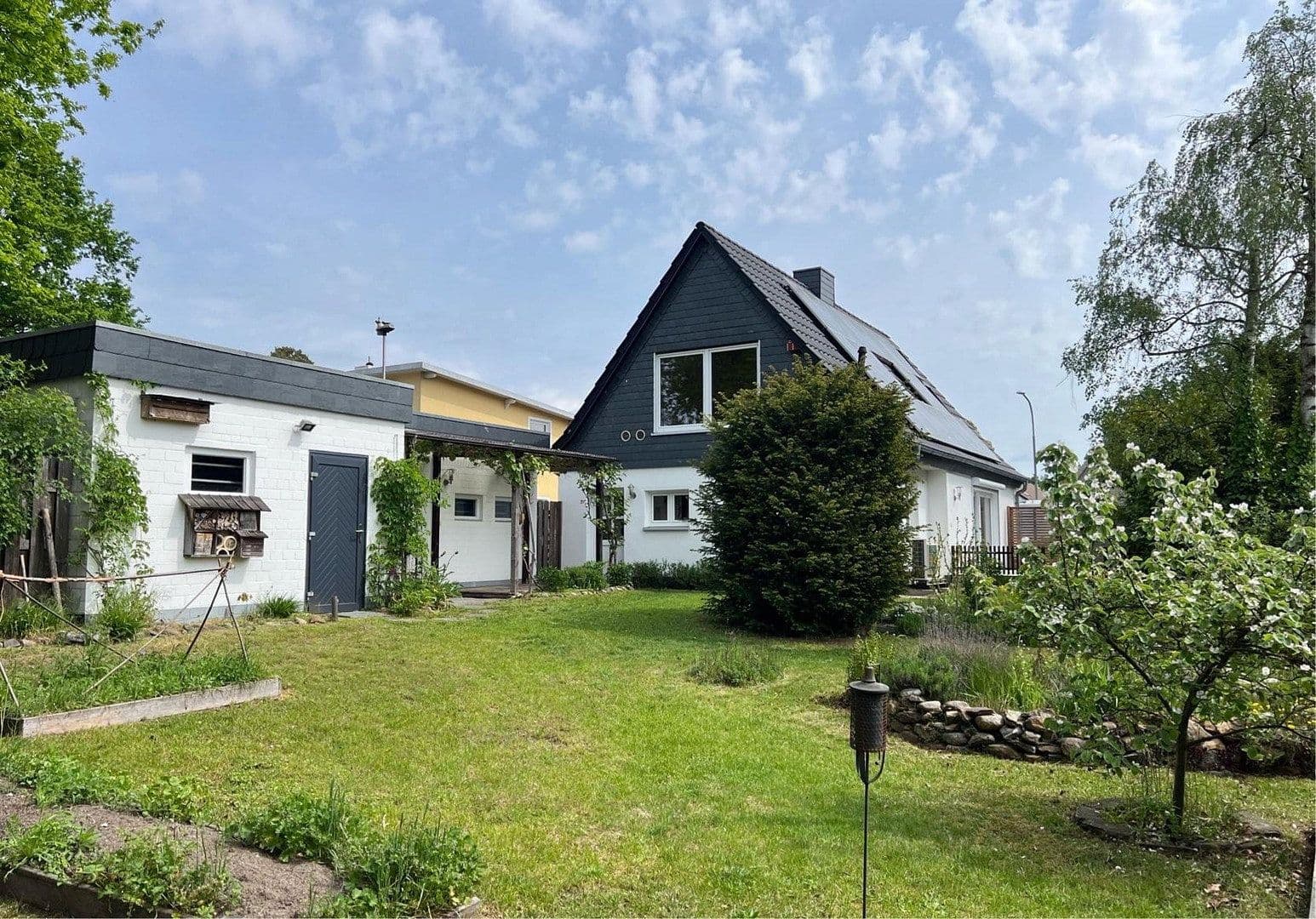 Predaj domu 114 m², pozemok 945 m², Westerweg 2, Gifhorn, Dolné Sasko Predaj domu 114 m², pozemok 945 m², Westerweg 2, Gifhorn, Dolné Sasko