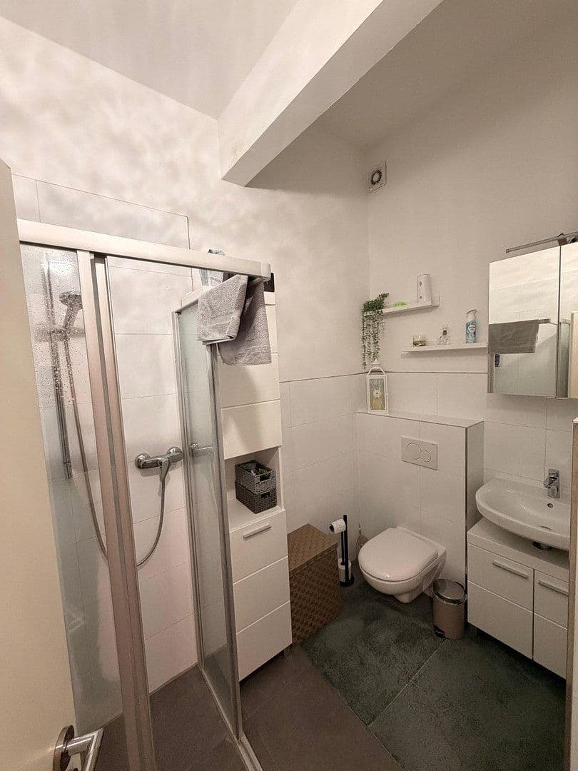Prenájom bytu 2-izbový 93 m², Fontanestr. 12, Bobenheim-Roxheim, Porýnie-Falcko Prenájom bytu 2-izbový 93 m², Fontanestr. 12, Bobenheim-Roxheim, Porýnie-Falcko