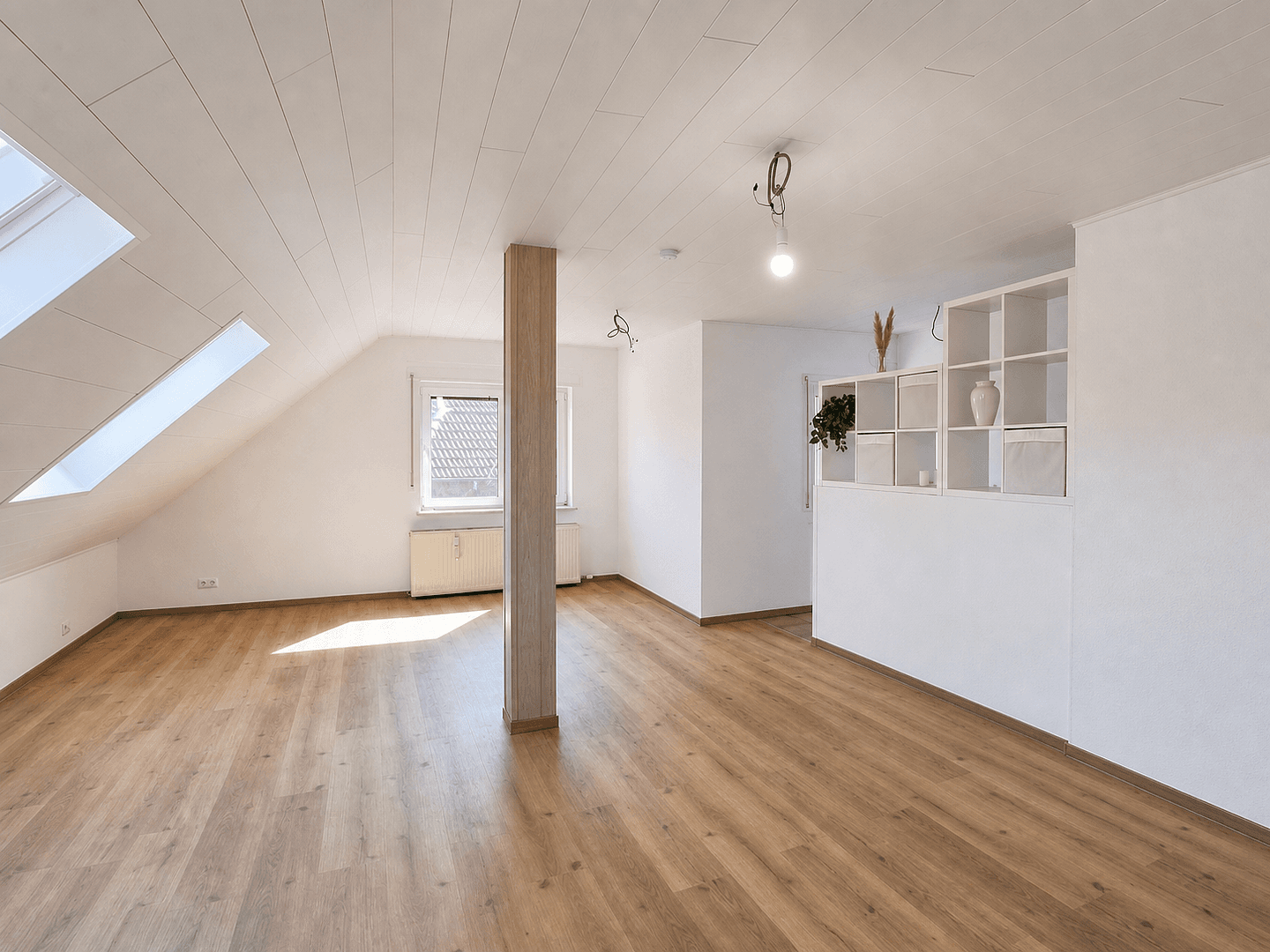 Prenájom bytu 3-izbový 95 m², Neuberg, Hesensko Prenájom bytu 3-izbový 95 m², Neuberg, Hesensko