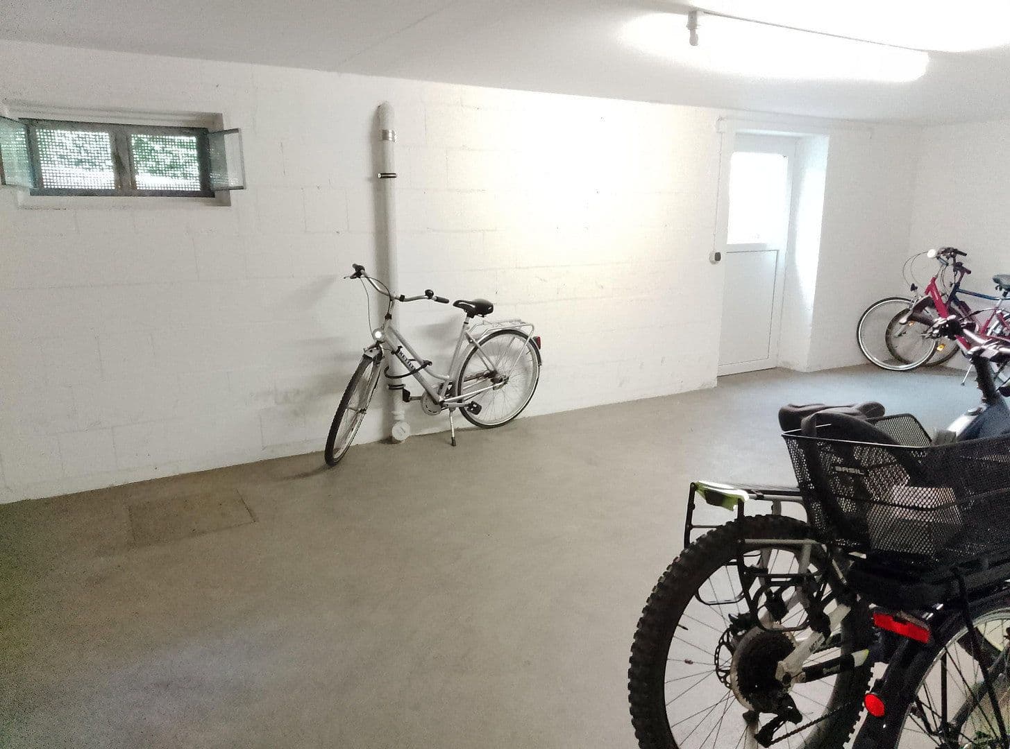 Predaj bytu 3-izbový 78 m², Springe, Dolné Sasko Predaj bytu 3-izbový 78 m², Springe, Dolné Sasko
