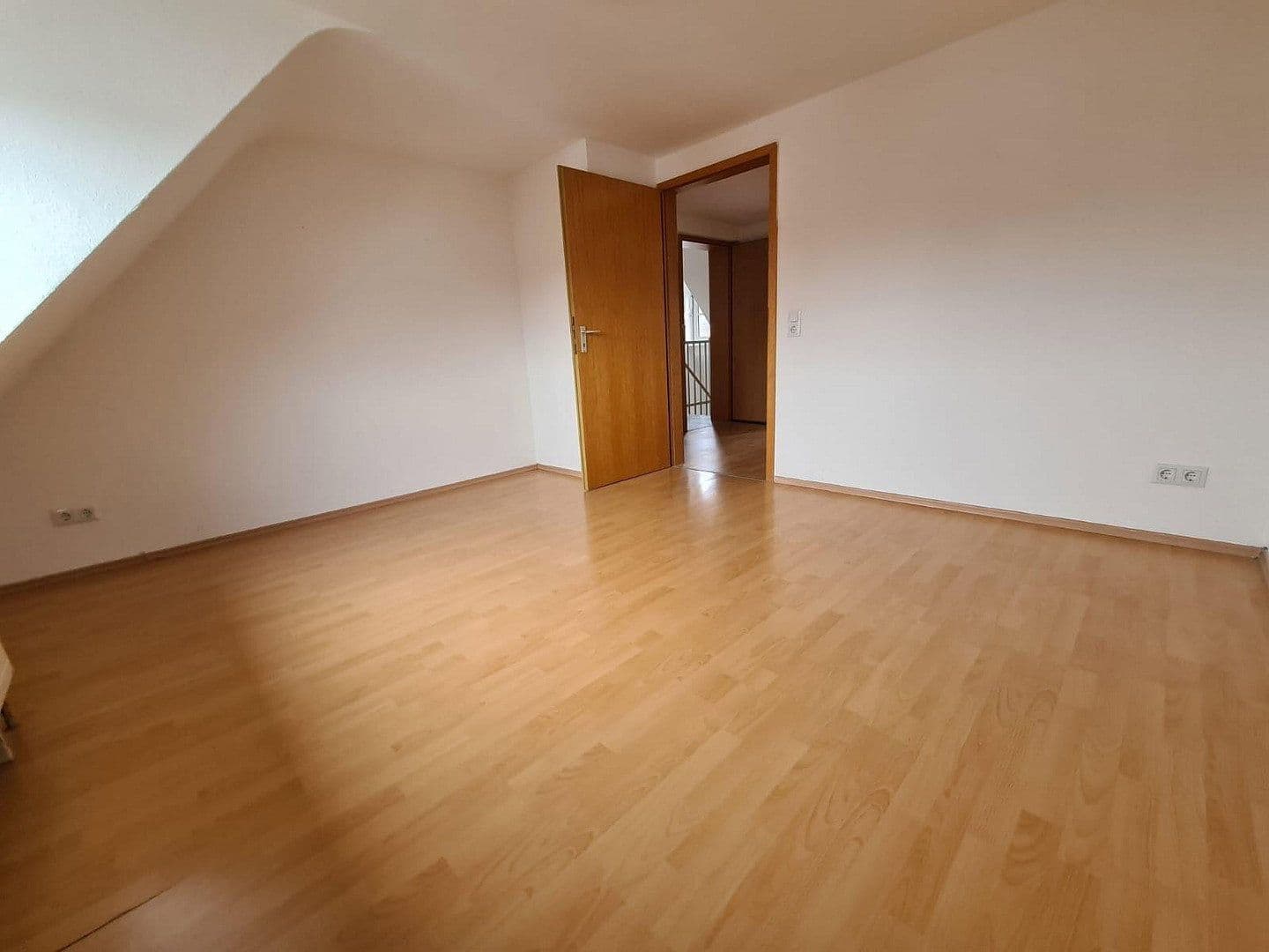Predaj bytu 3-izbový 65 m², Brühlstraße 13/2, Mögglingen, Bádensko-Wurttembersko Predaj bytu 3-izbový 65 m², Brühlstraße 13/2, Mögglingen, Bádensko-Wurttembersko