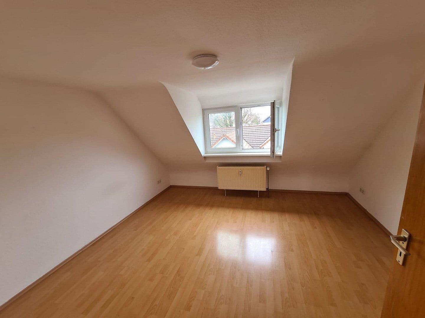 Predaj bytu 3-izbový 65 m², Brühlstraße 13/2, Mögglingen, Bádensko-Wurttembersko Predaj bytu 3-izbový 65 m², Brühlstraße 13/2, Mögglingen, Bádensko-Wurttembersko