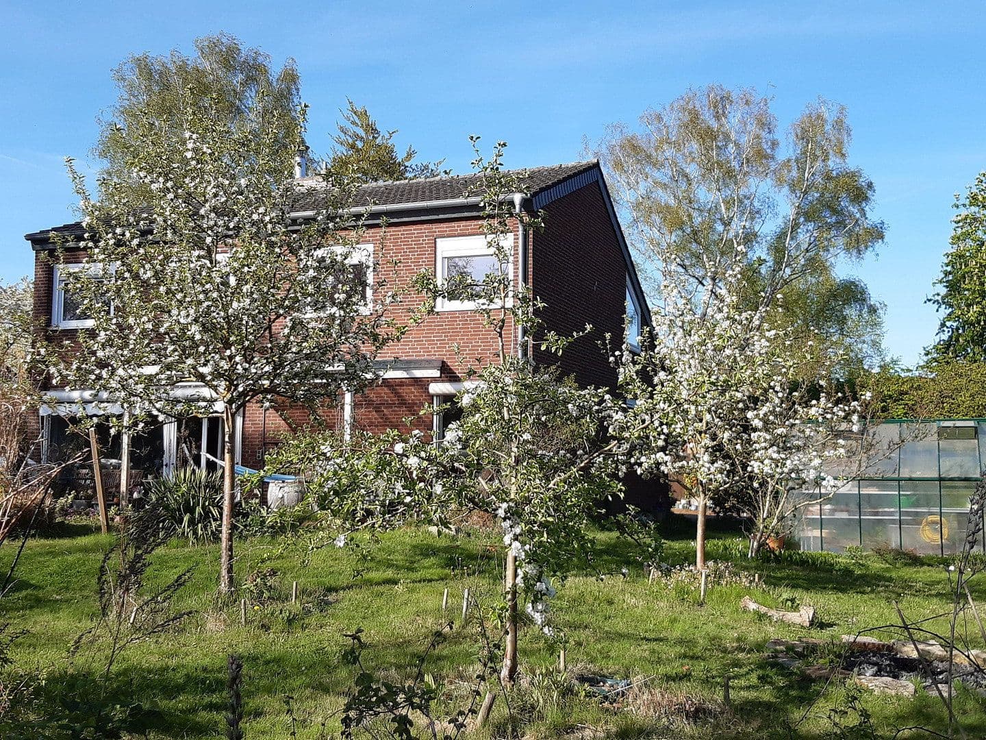 Predaj domu 150 m², pozemok 1.390 m², Burgwedel, Dolné Sasko Predaj domu 150 m², pozemok 1.390 m², Burgwedel, Dolné Sasko