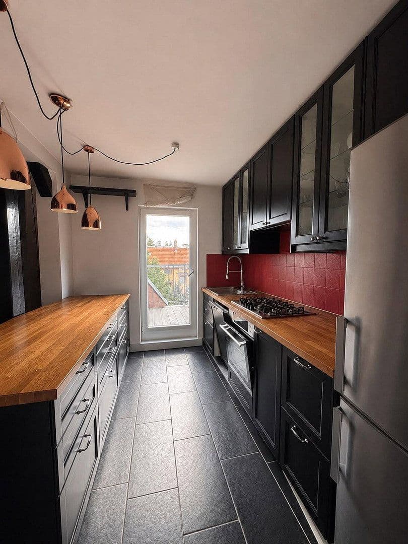 Prenájom bytu 2-izbový 69 m², Berlin, Berlín Prenájom bytu 2-izbový 69 m², Berlin, Berlín