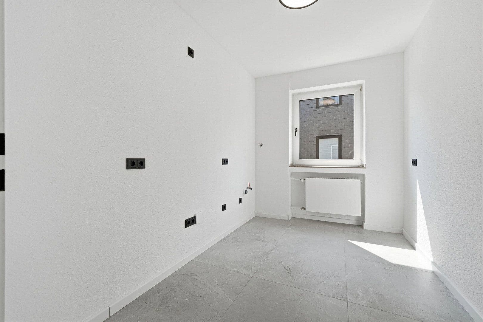 Predaj bytu 3-izbový 75 m², Düsseldorf, Severné Porýnie - Westfálsko Predaj bytu 3-izbový 75 m², Düsseldorf, Severné Porýnie - Westfálsko