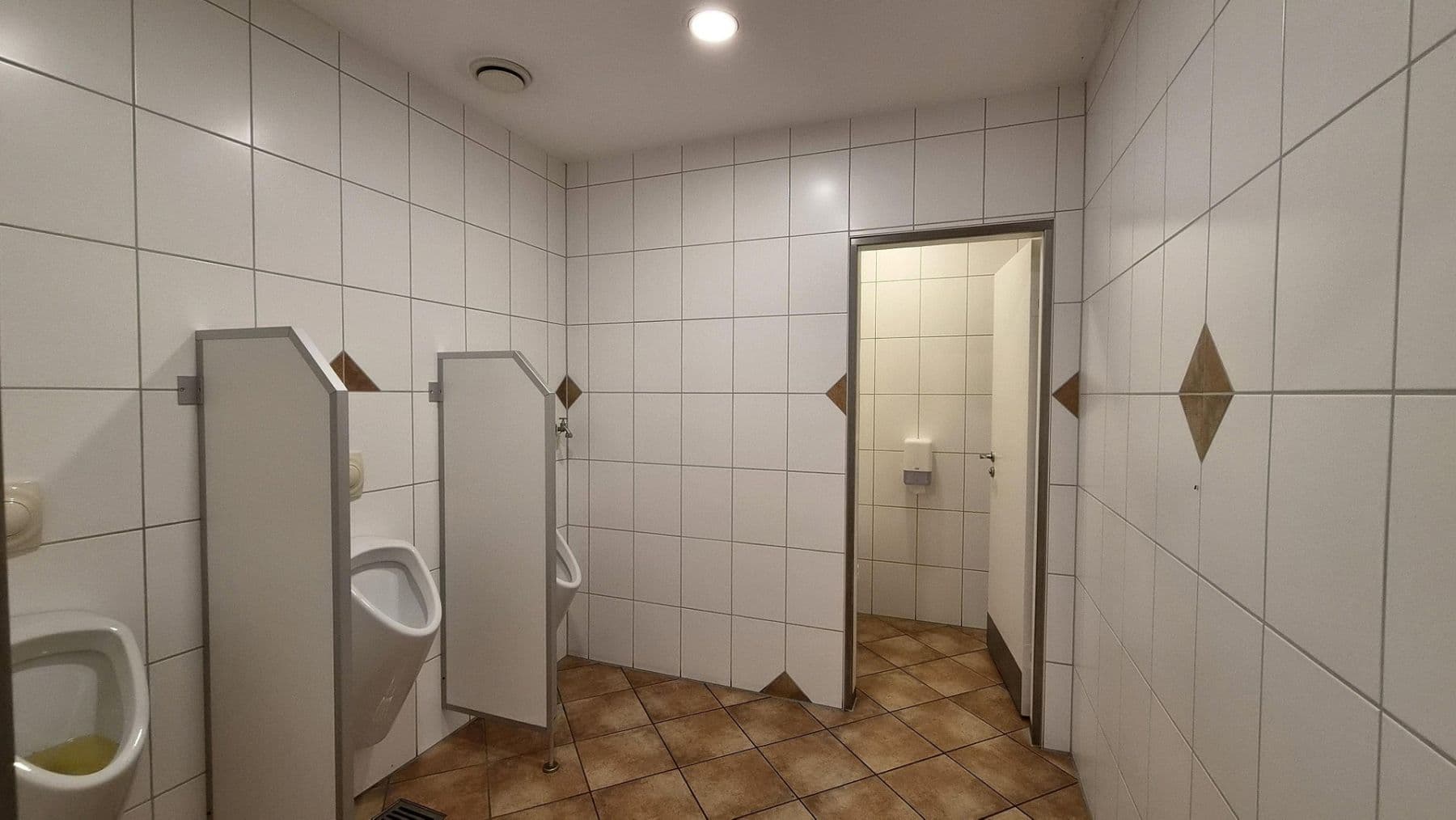 Predaj nebytového priestoru 264 m², Hauptstr. 73, Gaggenau, Bádensko-Wurttembersko Predaj nebytového priestoru 264 m², Hauptstr. 73, Gaggenau, Bádensko-Wurttembersko