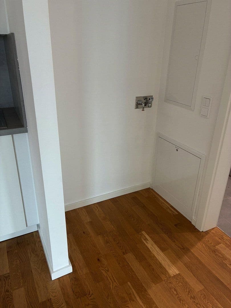 Prenájom bytu 2-izbový 40 m², Berlin, Berlín Prenájom bytu 2-izbový 40 m², Berlin, Berlín