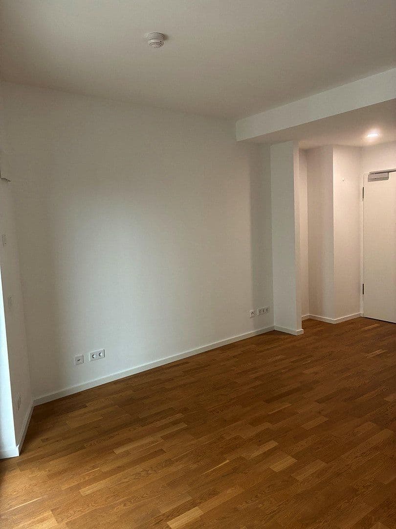 Prenájom bytu 2-izbový 40 m², Berlin, Berlín Prenájom bytu 2-izbový 40 m², Berlin, Berlín