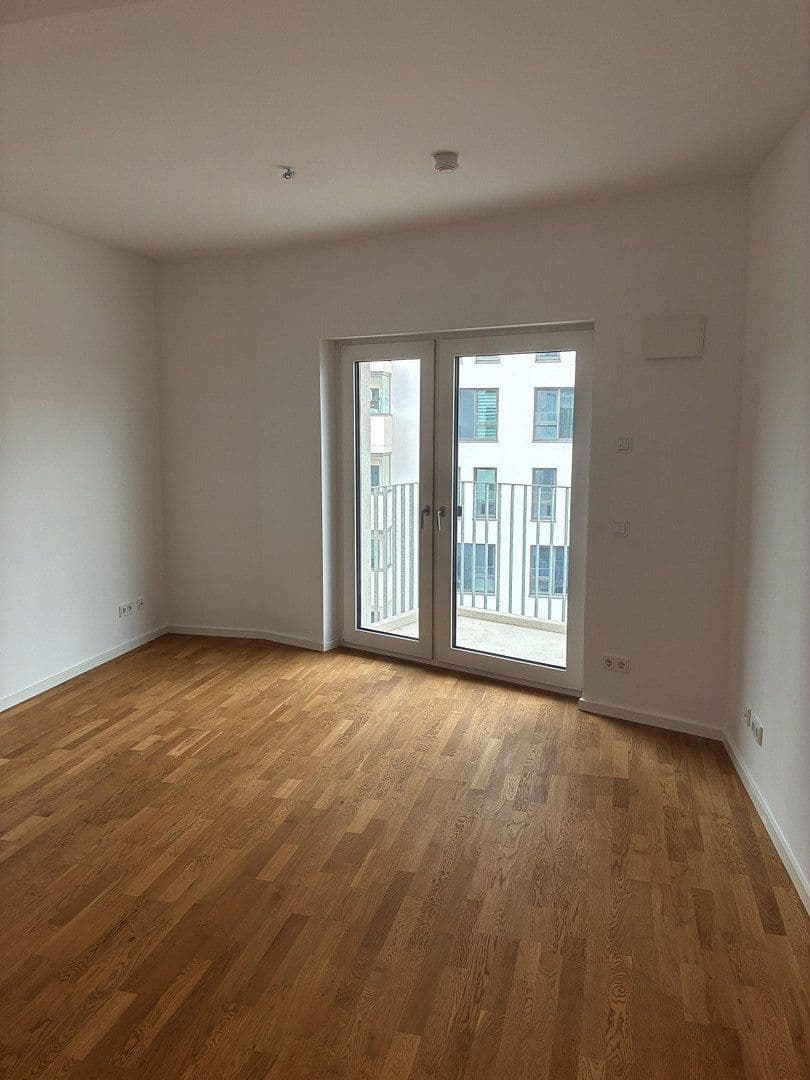 Prenájom bytu 2-izbový 40 m², Berlin, Berlín Prenájom bytu 2-izbový 40 m², Berlin, Berlín