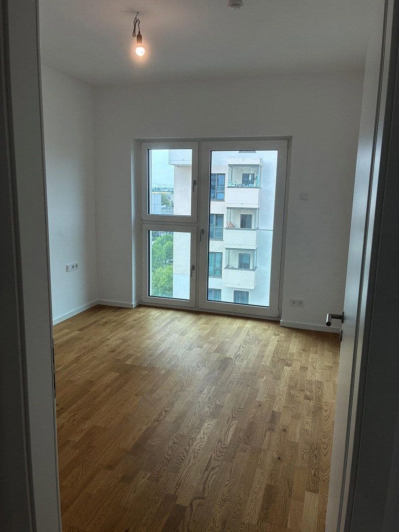 Prenájom bytu 2-izbový 40 m², Berlin, Berlín Prenájom bytu 2-izbový 40 m², Berlin, Berlín