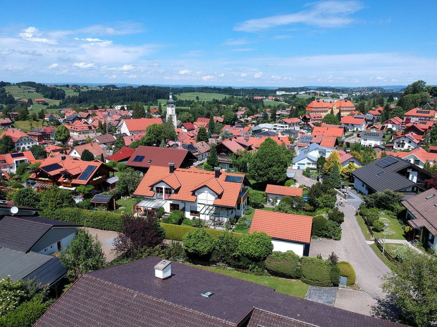 Predaj domu 255 m², pozemok 1.437 m², Scheidegg, Bavorsko Predaj domu 255 m², pozemok 1.437 m², Scheidegg, Bavorsko