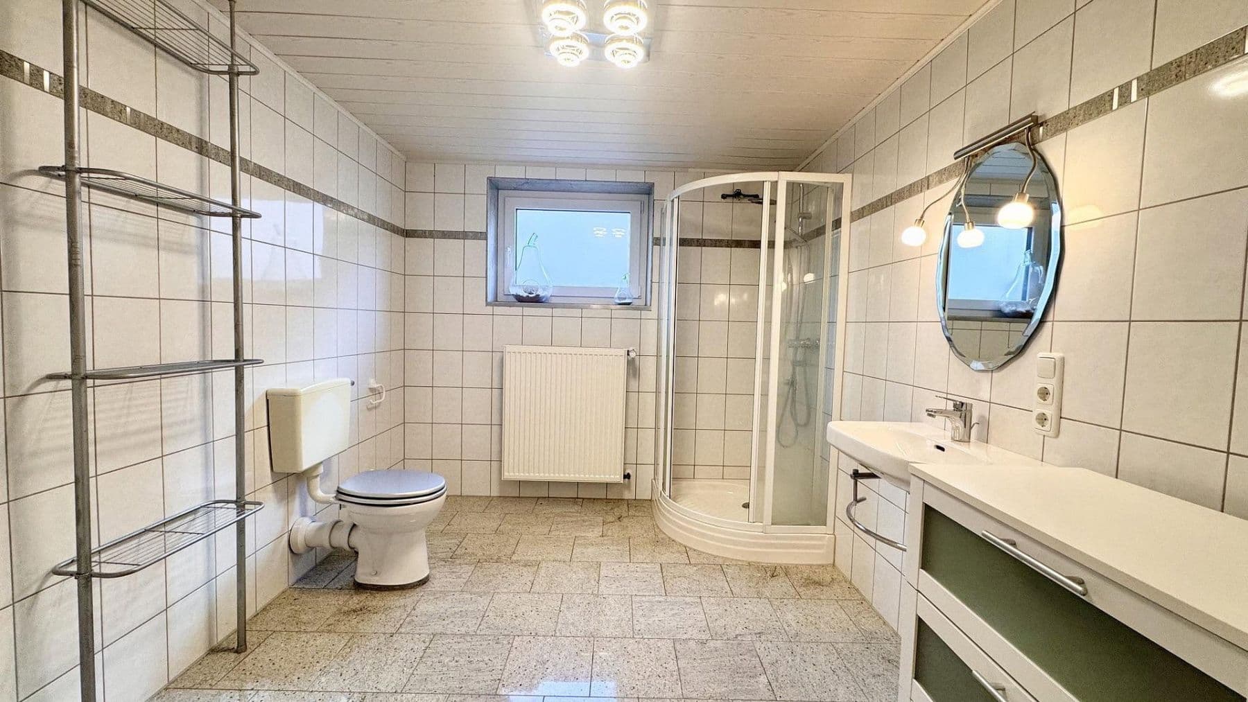 Predaj domu 363 m², pozemok 877 m², Greifenklaustraße 12, Reckendorf, Bavorsko Predaj domu 363 m², pozemok 877 m², Greifenklaustraße 12, Reckendorf, Bavorsko