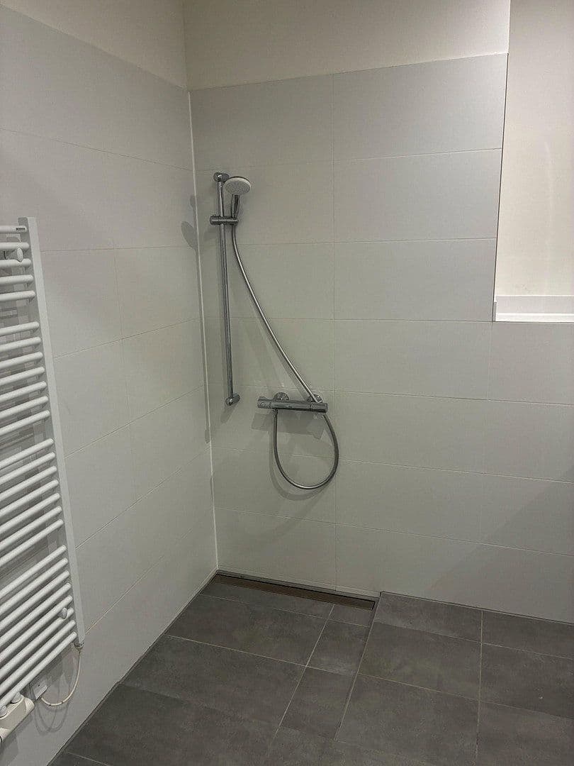 Prenájom bytu 1-izbový 25 m², Berlin, Berlín Prenájom bytu 1-izbový 25 m², Berlin, Berlín