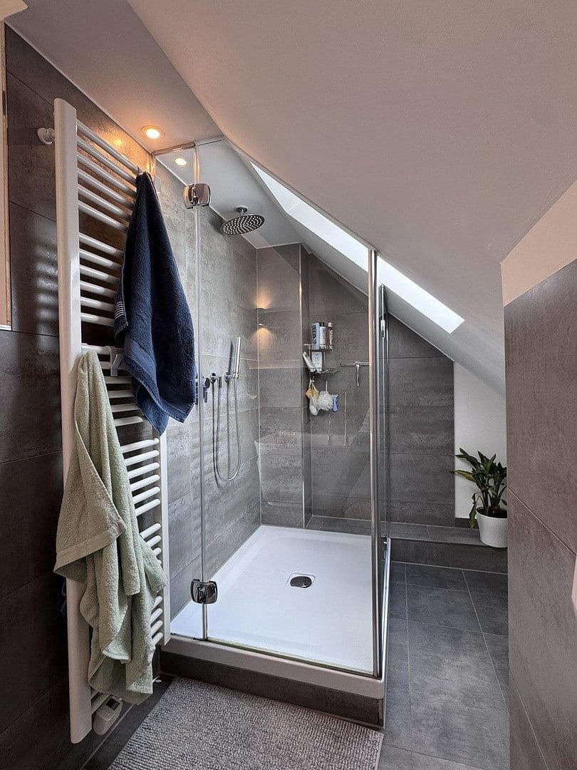 Predaj bytu 3-izbový 93 m², Stuttgart, Bádensko-Wurttembersko Predaj bytu 3-izbový 93 m², Stuttgart, Bádensko-Wurttembersko
